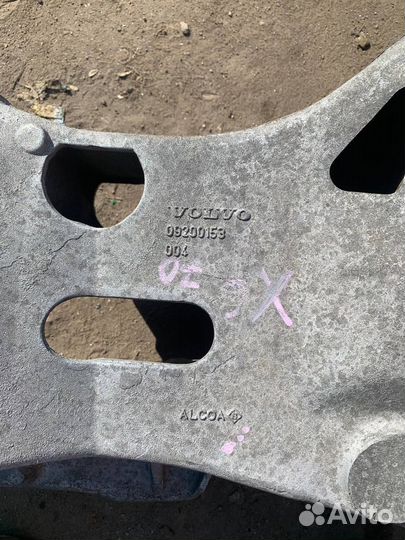 Подрамник задний Вольво XC70 V70 Volvo S60 S80