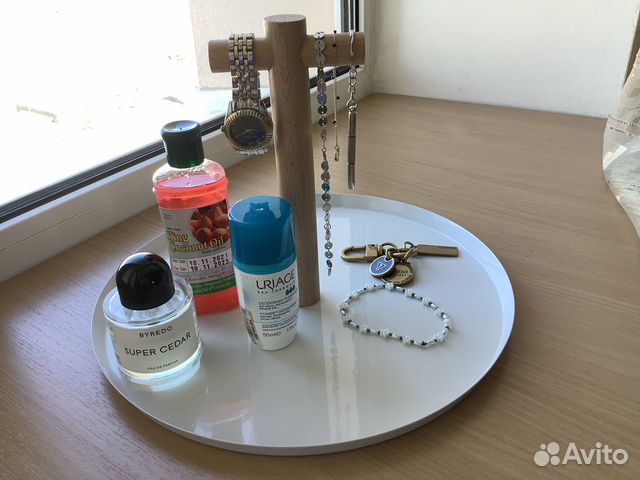 Подставка для украшений и косметики