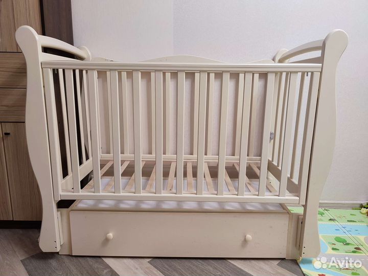 Детская кровать с маятником для новорождённых