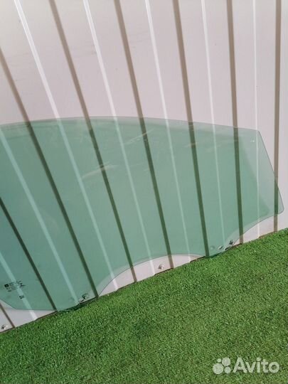 Стекло переднее правое Chevrolet Cruze 2 J400