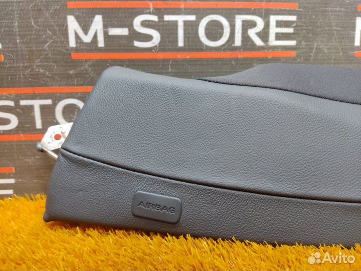 Обшивка стойки левая Audi A4 B8/8K cdnc 2009