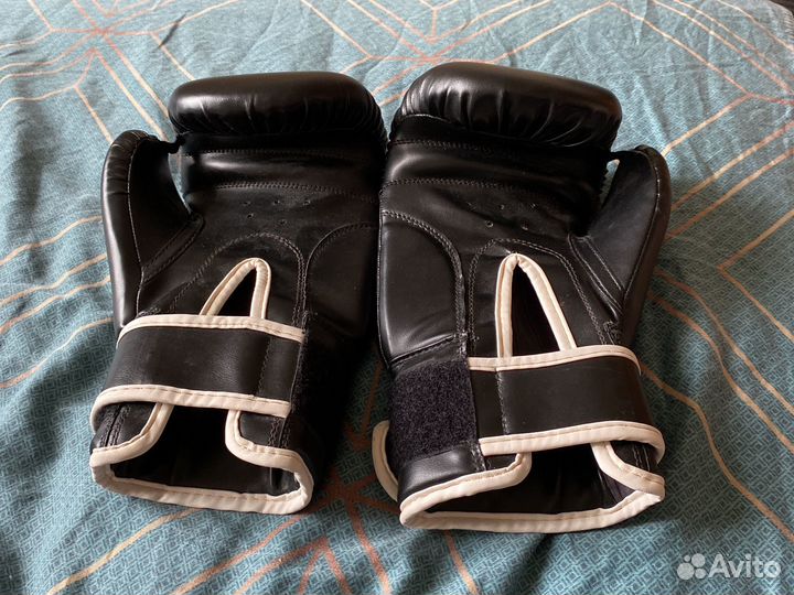 Боксерские перчатки 12 oz