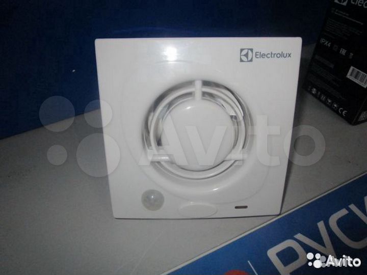 Вентилятор вытяжной Move eafv-100 с датчиком