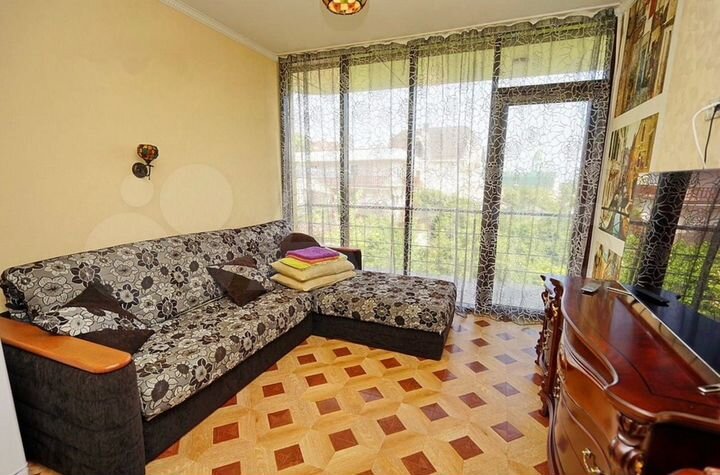 Комната 12 м², 1/6 эт.