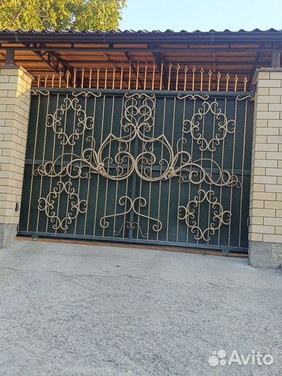Ворота ручные откатные арочные кованные