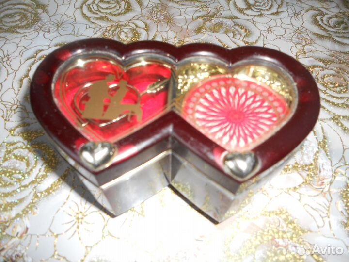 Шкатулка музыкальная