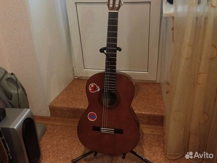 Гитара Yamaha C40