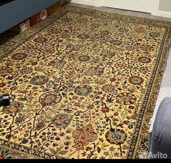 Ковер шерстяной