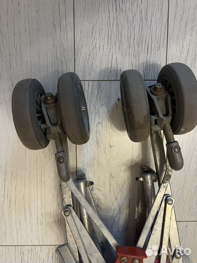 Коляска трость maclaren volo