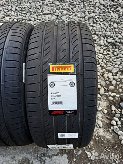 Pirelli Powergy 235/45 R17