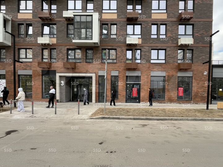 Сдам торговое помещение, 157.9 м²