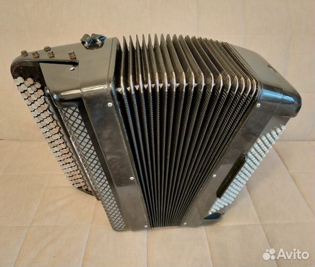 Коллекционный баян Юпитер,мастеровой,супер уровня