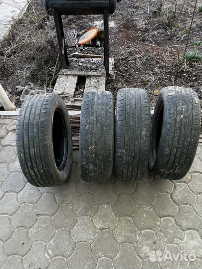 Continental ContiPremiumContact 2 215/60 R17 96H