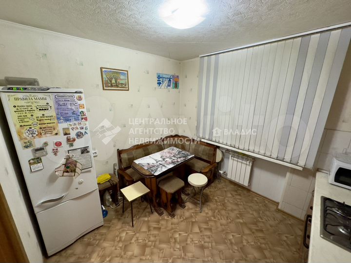 2-к. квартира, 60 м², 1/7 эт.