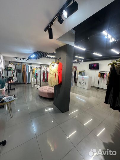 Магазин одежды, шоурум. Готовый бизнес