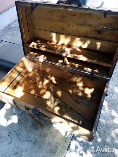 Чемодан дорожный