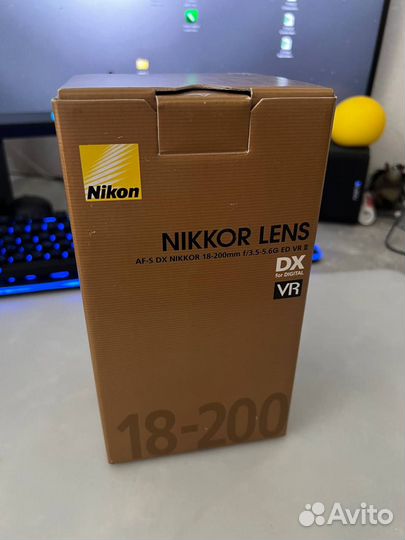 Nikon 18-200mm f/3.5-5.6G ED VR II AF-S DX Nikkor
