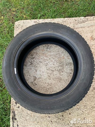 Goodyear ultragrip ice 215*55*17