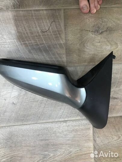 Правое зеркало на Opel Astra H