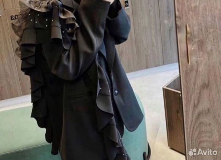 Пиджак с воланом