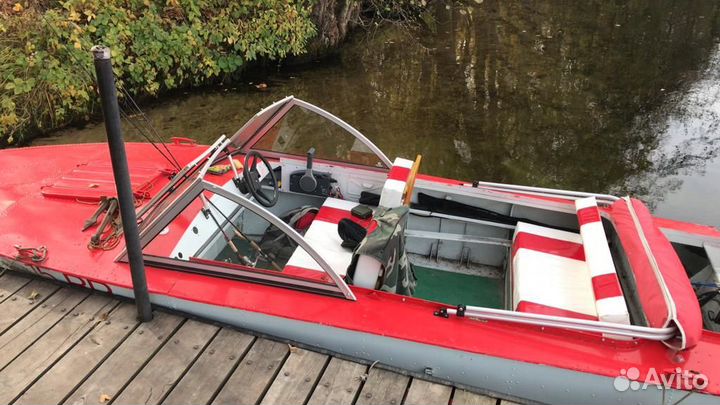 Моторная лодка Прогресс-2