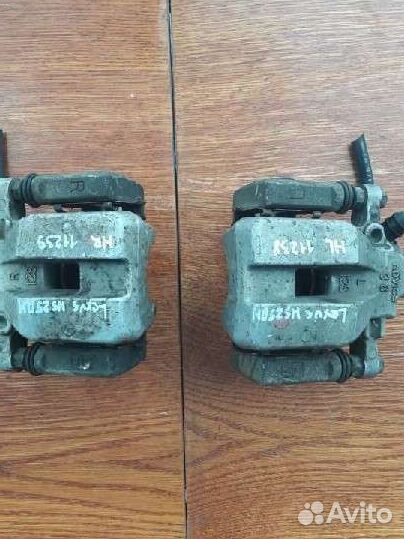 Суппорт задний Lexus HS250h