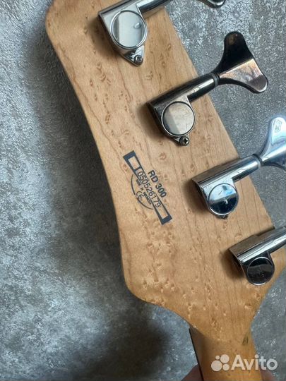 Бас гитара Ibanez RD300