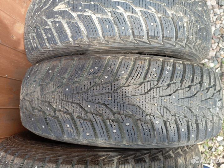 Nexen Winguard WinSpike 215/70 R15