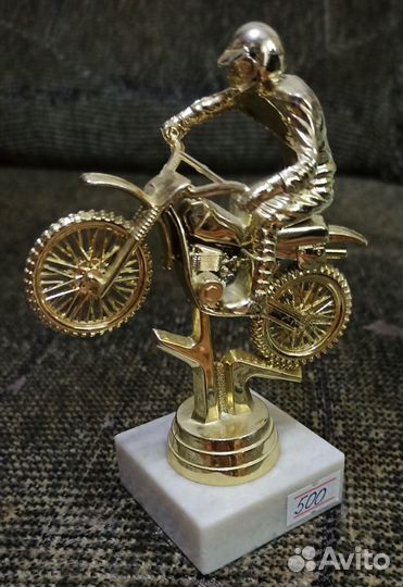 Статуэтки спорт