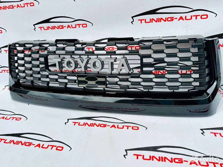 Решетка радиатора Toyota Tundra V5763