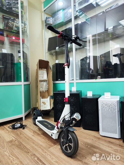 Электрический самокат iconBIT Kick Scooter C80 Whi