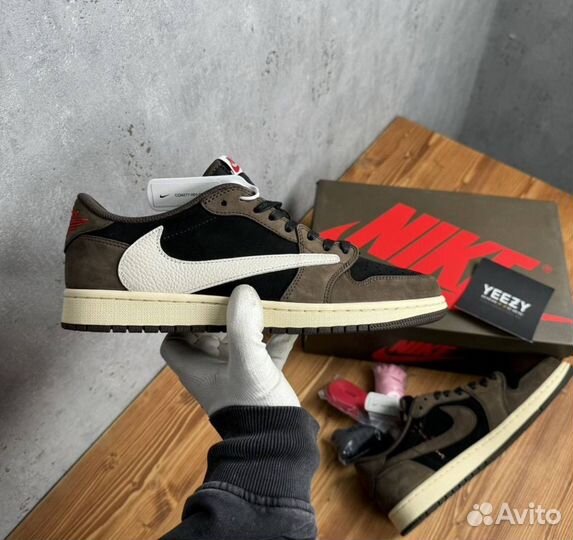 Nike Air Jordan 1 Retro Low OG SP Travis Scott