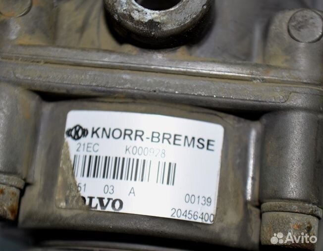 Главный тормозной кран volvo FH12 2-seeria (01.02)