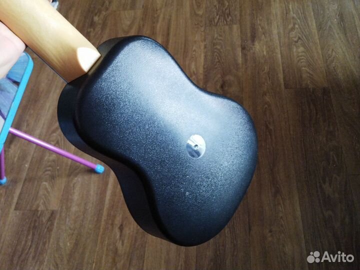 Укулеле flight, travel Granada