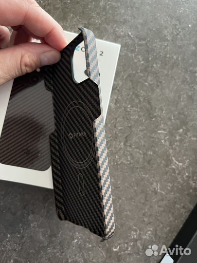 Чехол pitaka на iPhone 13