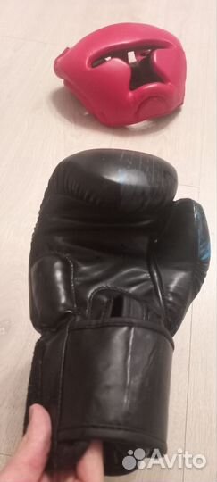 Боксерский инвентарь (перчатки + шлем)