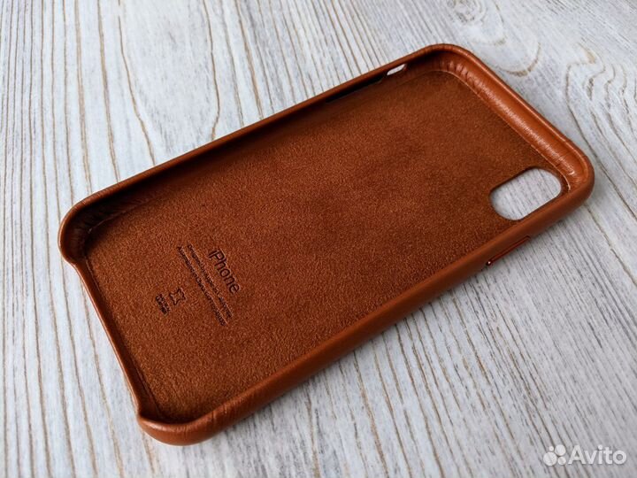 Кожаные чехлы на iPhone