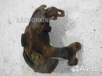 Кулак задний левый Ауди A4 B6