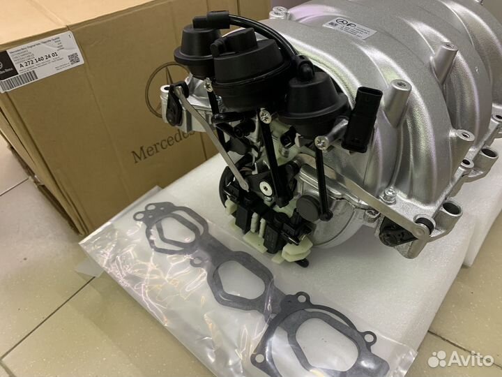 Впускной коллектор Mercedes M272 W221