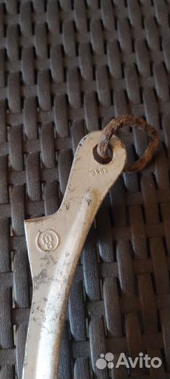 Крюк электрика германия