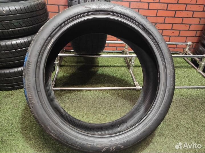 Bridgestone Alenza 001 245/40 R21 100Y