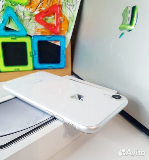 iPhone Xr, 128 ГБ