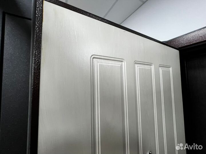 Входная утепленная дверь