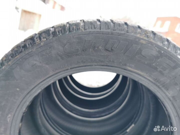 Bridgestone Ice Cruiser 7000 205/60 R16 92T