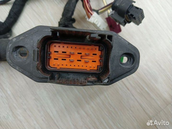 Проводка (коса) двери задняя левая Mercedes-Benz