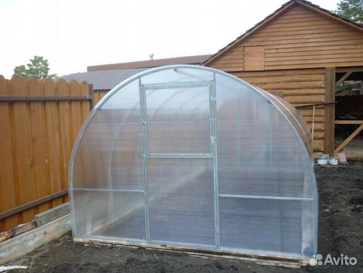 Теплица Дачница Стандарт 2,5*4м с поликарбонатом