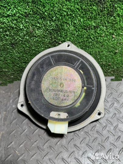 Динамик Kia Carnival 2.9 2004