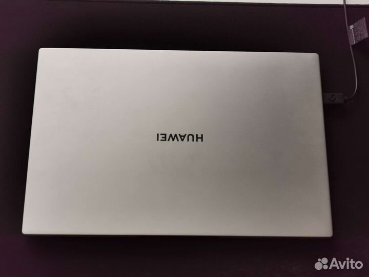 Huawei matebook D14