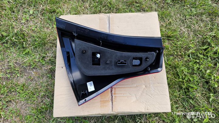 Фонарь задний левый Renault Sandero 8200734825