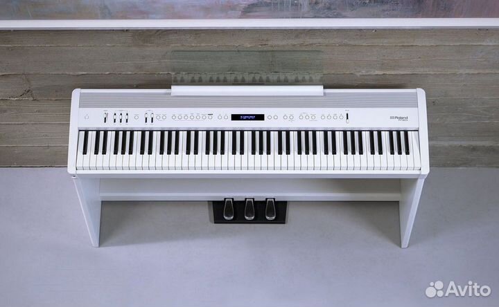 Цифровое Пианино Roland FP-60x WH + Стойка